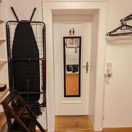 Large, Cozy H85 Cozy Castle Daire Deggendorf